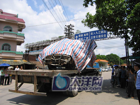 廣東九江大橋事故4輛沉車打撈完畢(圖)